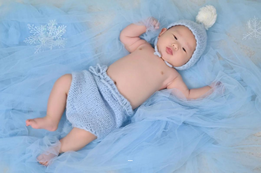 涟源宝宝几个月可以吃饭